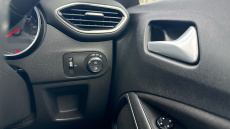 Vauxhall Crossland 1.5 Turbo D [120] Ultimate 5dr Auto Diesel Hatchback
